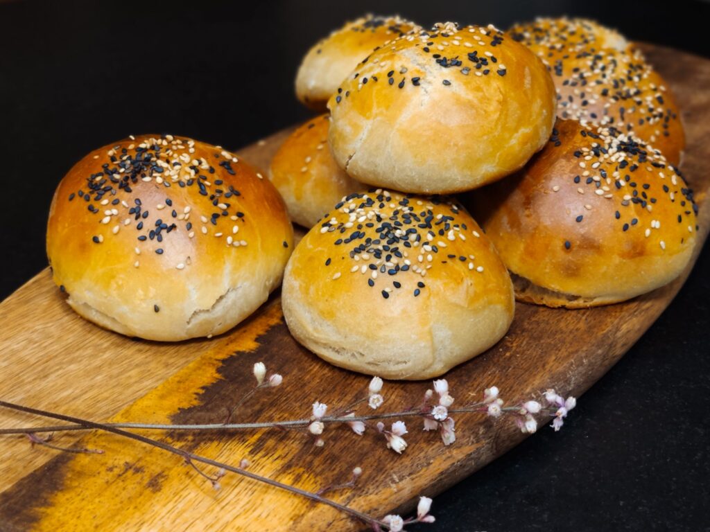 Vegane Burger Buns mit Sauerteig Main Ingredients