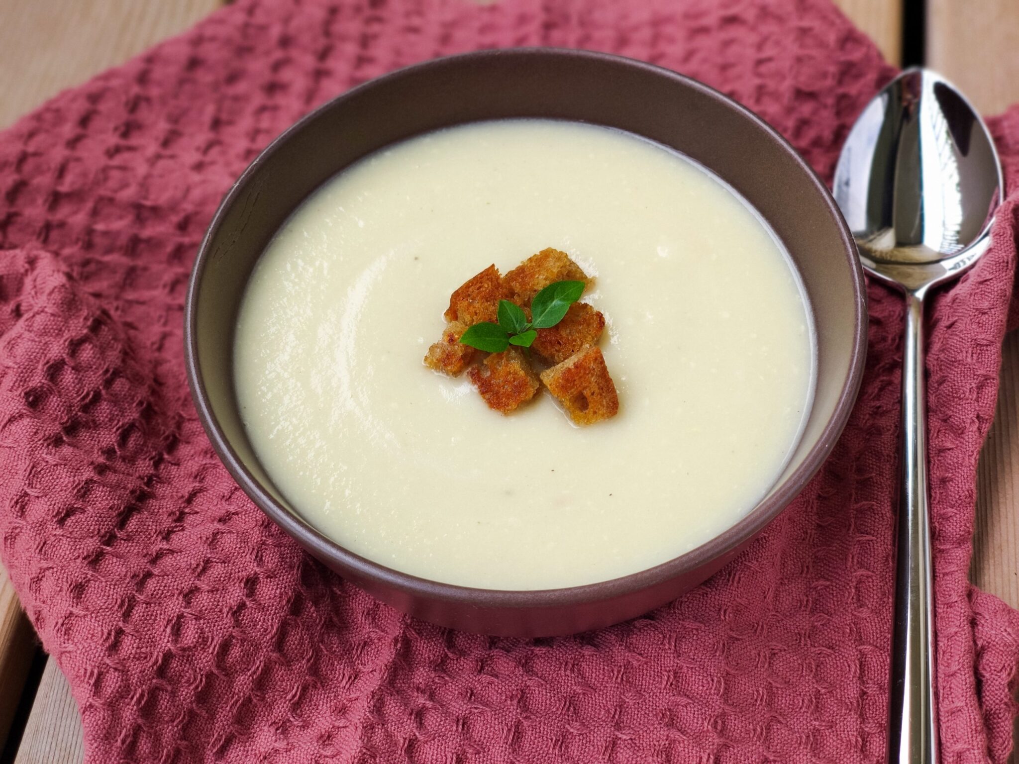 Stilvolle Kohlrabi Creme Suppe Ebenbild